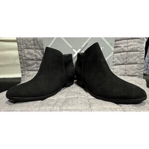 New In Box, Xappeal Stewart, Black Faux Suede Booties, Zip Side, Size 9.5